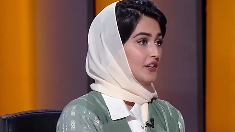 محللة اقتصادية: انخفاض الأنشطة النفطية لا يعني إعادة النظر في رؤية 2030 .. فيديو