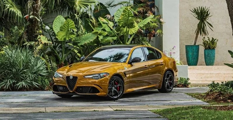 بالصور.. مواصفات سيا آت الفاروميو في سوق المملكة