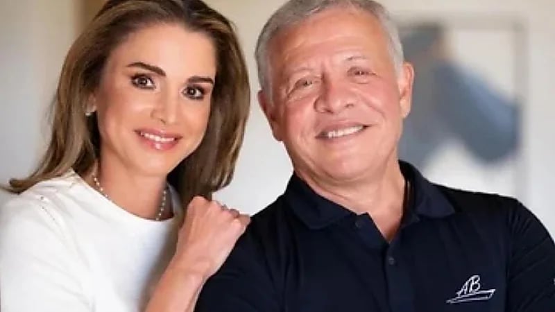 أحدث ظهور للملكة رانيا برفقة الملك عبدالله في قصر الإليزيه