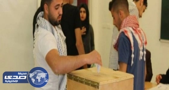 الفلسطينيون يصوتون على انتخابات المجالس المحلية بالضفة المحتلة وضواحي القدس