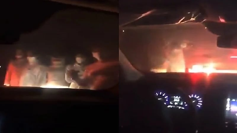 شاهد.. تعرض فتيات لمضايقات وتجمهر حول سياراتهم بالرياض