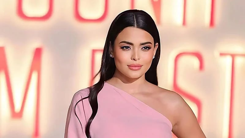 أسماء جلال تحتفل بعيد ميلادها بإطلالة جريئة.. فيديو