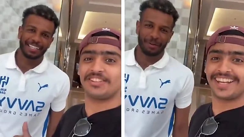 ردة فعل البليهي بعد وصفه بأعظم مدافع في التاريخ .. فيديو