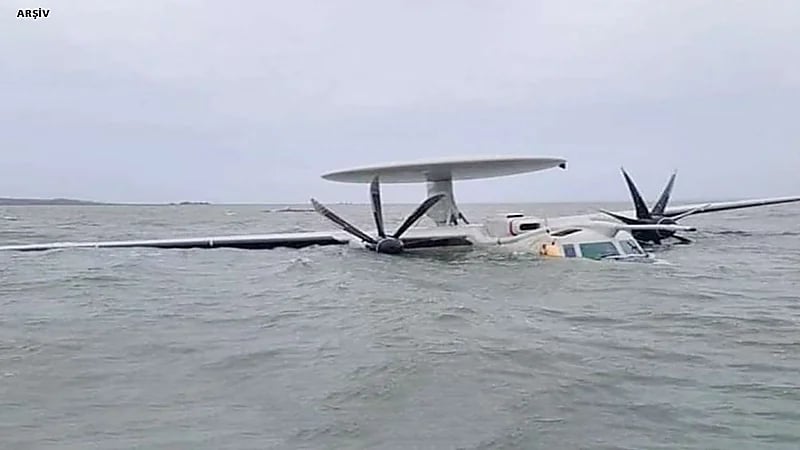 تحطم طائرة مائية ومقتل 3 أشخاص