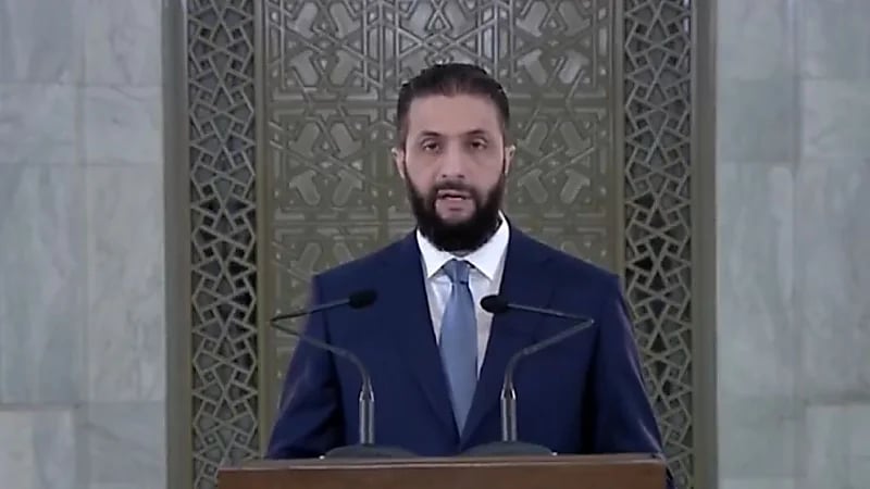 الرئيس السوري: ولي العهد وعدني برفع العقوبات عن سوريا ورأيت المحبة في عينيه.. فيديو