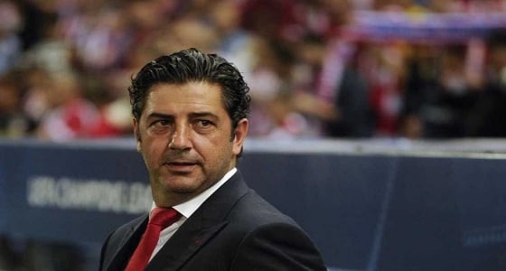 الهلال يقترب من التعاقد مع مدرب بنفيكا