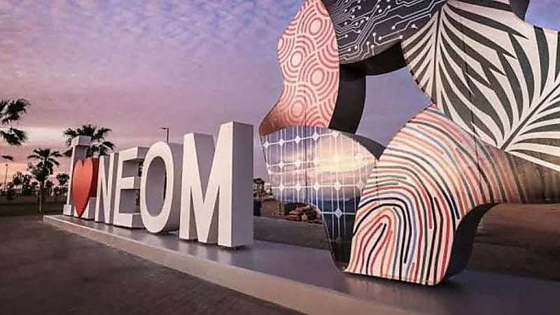 بلومبرغ: نيوم تتفاوض للحصول علي قرض بقيمة 10 مليار ريال