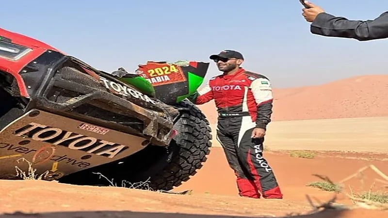 يزيد الراجحي يتعرض لحادث انقلاب