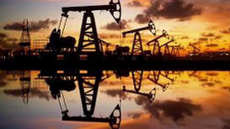 هبوط عدد منصات التنقيب عن النفط بأمريكا