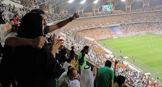 بالفيديو.. الفراج يشن هجوما على مشجعات الاتحاد: " لسنا في برشلونة لمو نفسكم "