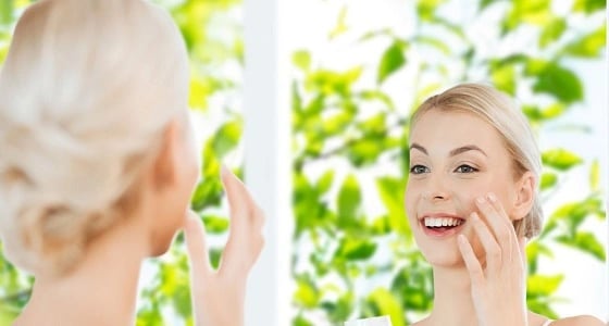 اكتشفي أفضل الطرق للعناية ببشرتك كل صباح