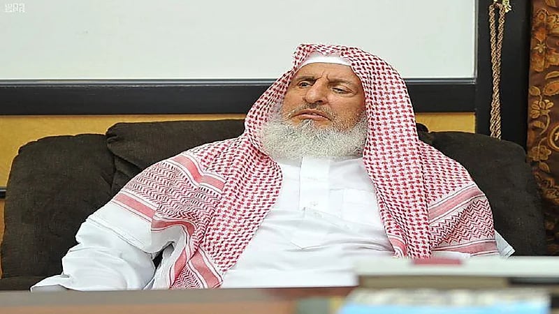 بالفيديو.. حكم الزواج قبل سداد الديون