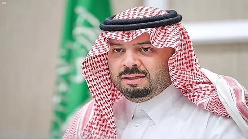 أمير الحدود الشمالية يوجّه باستمرار العمل خلال إجازة عيد الأضحى