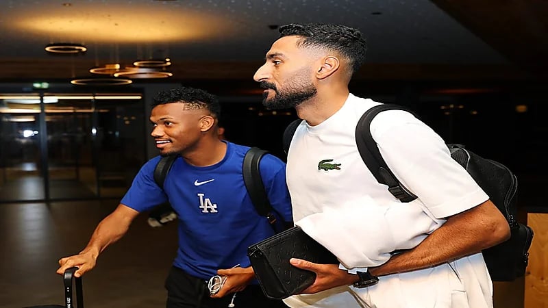 انضمام النجوم الدوليين إلى معسكر النصر في النمسا.. صور