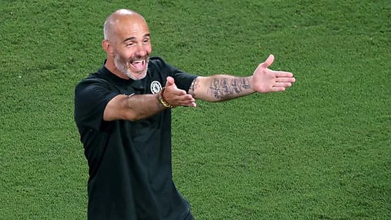 ماريسكا ينتقد فيفا بعد توقف مباراة تشيلسي وبنفيكا ساعتين بسبب الطقس