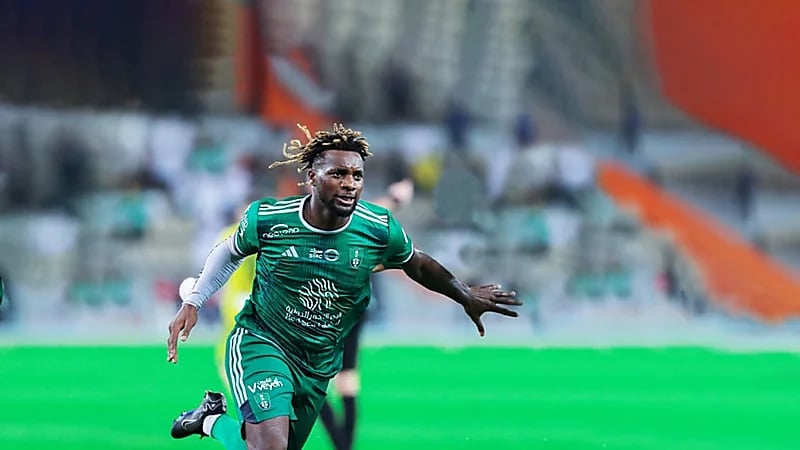 أولمبياكوس يسعى لضم ماكسيمان والأهلي يتمسك بمطالبه المالية