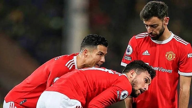 "كورونا" يؤجل مباراة مانشستر يونايتد وبرينتفورد