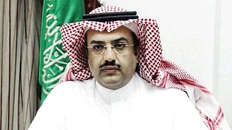 النمر يحذر من شائعة منتشرة مرتبطة بالعلب البلاستيكية والأمراض الخبيثة