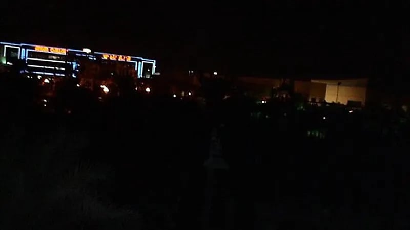 جنوب إفريقيا في ظلام دامس بسبب إجراءات تخفيف الأعباء