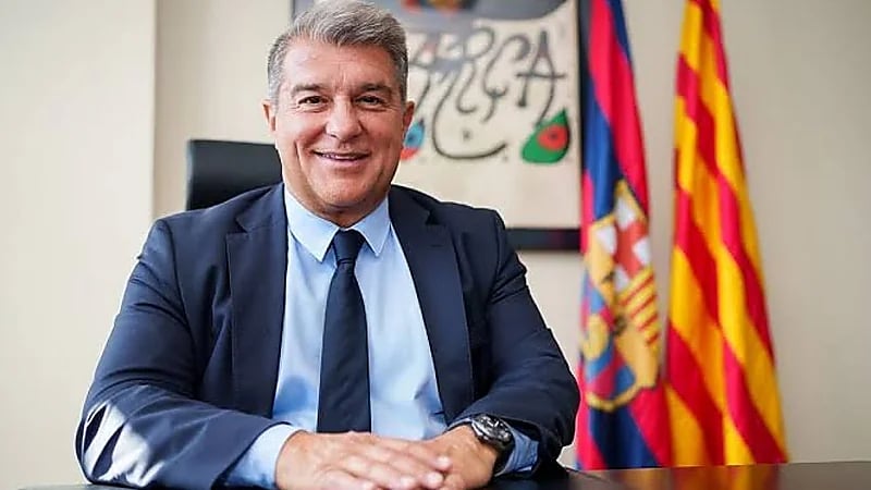 رئيس برشلونة يهاجم التحكيم الإسباني