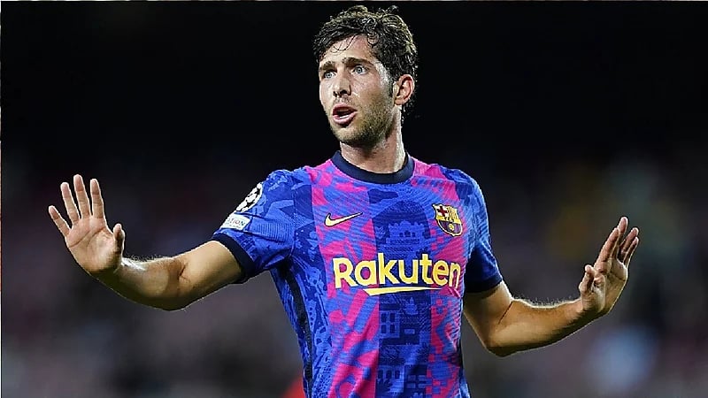 قائد برشلونة: مستعد للتجديد مع برشلونة رغم حصولي على راتب ناشئ صغير