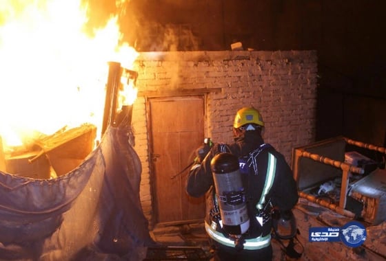 روسيا تسقط مساعدات إنسانية على دير الزور بالمظلات