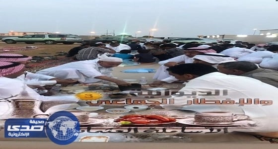 المعلق عيسى الحربين يشارك أهالي الاسامله الافطار الجماعي