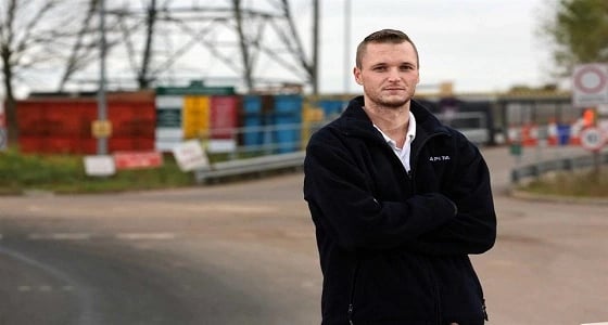 شاب يلقى 124مليون دولار من البتكوين في القمامة منذ سنوات