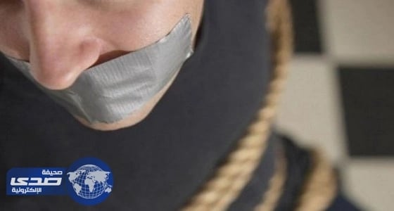 طبيب يحتجز ابن عمه 6 سنوات لحرمانه من الميراث وشقيقته تُحرره