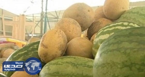 سلطنة عمان تمنع دخول شحنة فواكه سامة قادمة من إيران