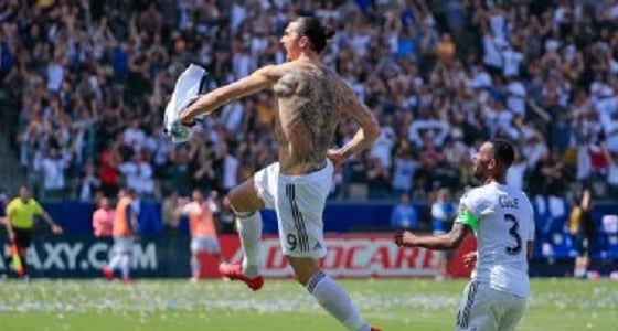 لازال غروره يتحدث.. إبراهيموفيتش: " الجماهير أرادت رؤية زلاتان "