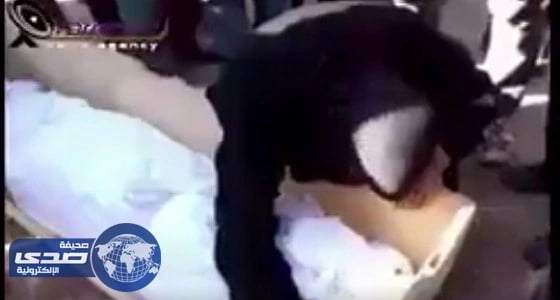 بالفيديو.. أم فلسطينية تودع ابنها الشهيد بكلمات مؤثرة