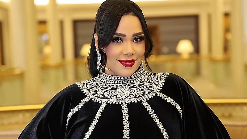 شيماء سيف تثير الجدل برسالة نارية وتلغي متابعة زوجها