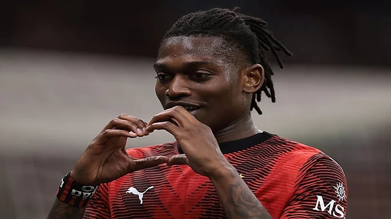 جيسوس يوافق على ضم رافائيل لياو إلى الهلال