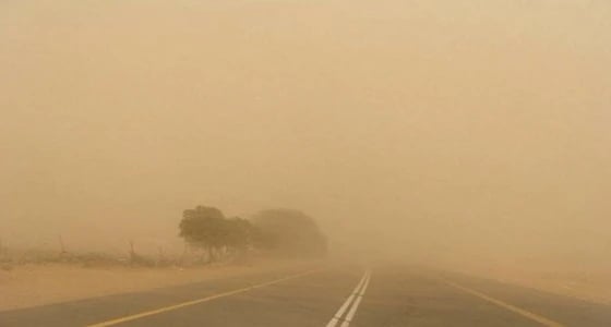 هبوب رياح مثيرة للأتربة بالرياض