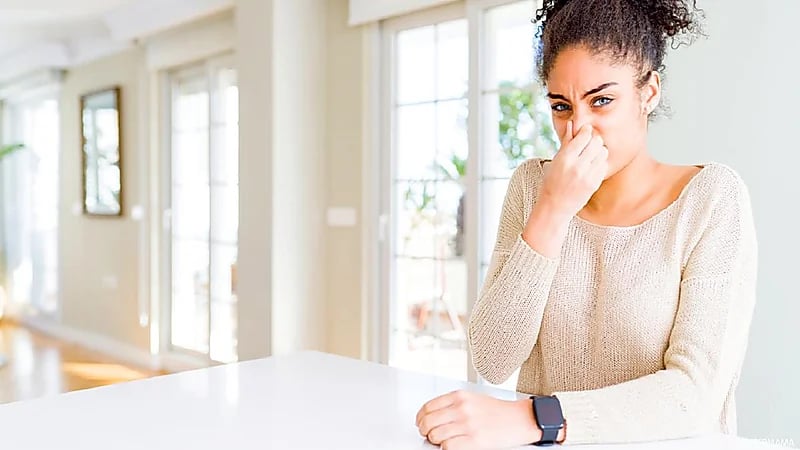 طرق بسيطة للتخلص من الرائحة الكريهة بالمنزل