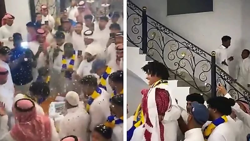 احتفال عائلة عبدالملك الجابر بعد انضمامه إلى النصر .. فيديو