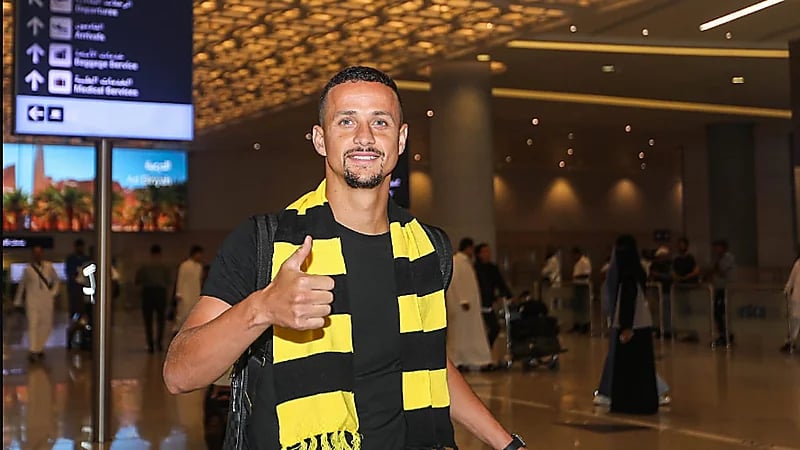 الاتحاد يُلزم لويز فيليبي على تعهد بعدم العودة لناديه السابق حتى 2026