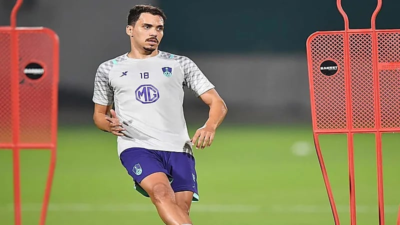 الأهلي يقترب من غلق قضية كارلوس إدواردو