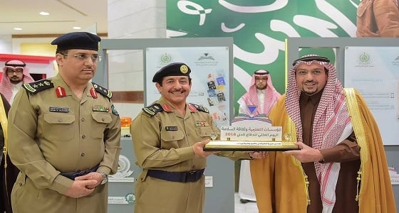 بالصور.. أمير القصيم يدشن فعاليات اليوم العالمي لـ " الدفاع المدني "