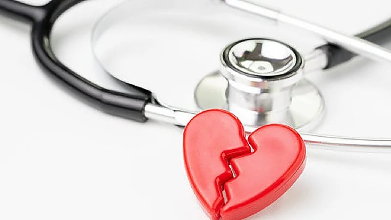 استشاري يقدم 6 نصائح لتفادى كسر القلب عند حدوث المصيبة