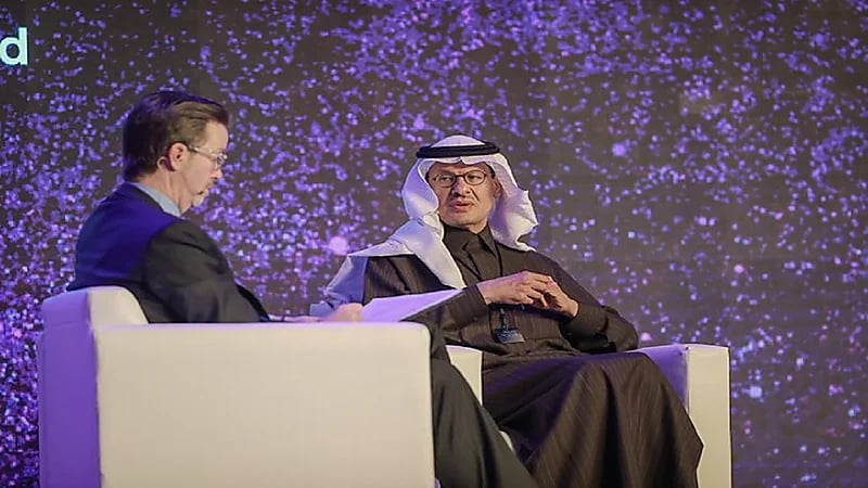 وزير الطاقة: كلمة مستحيل لن تكون في قاموسنا (فيديو)