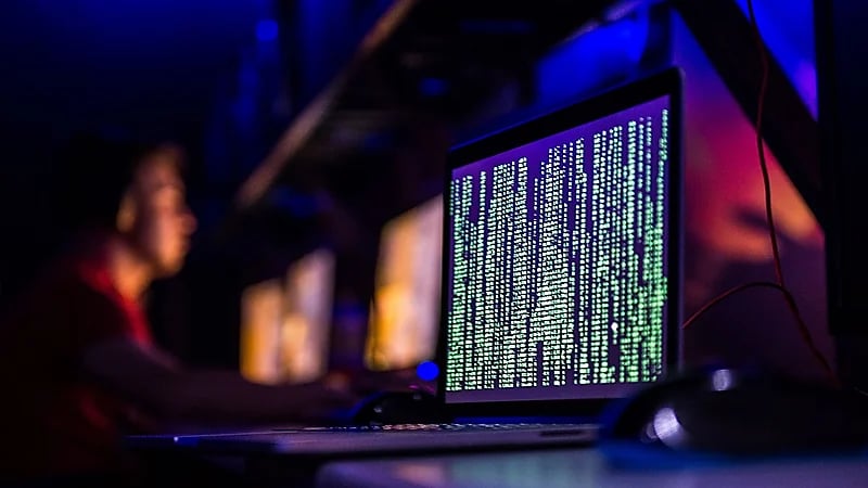 بالفيديو.. مختص يوضح علامة تدل على الروابط الوهمية المستخدمة في الاحتيال