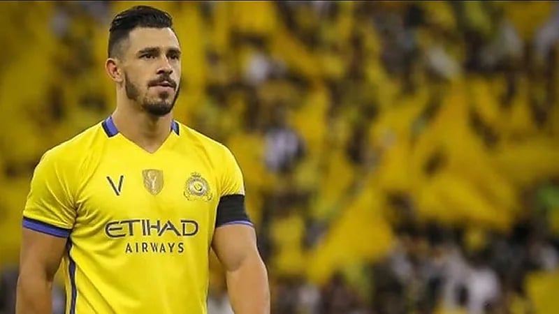 حكم جديد ضد النصر في قضية جوليانو دي باولا