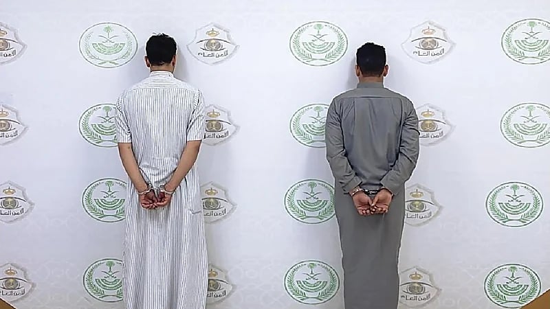 فيديو.. ضبط مواطنين ادعى أحدهما تعرضه لاعتداء على أحد الطرق بالجوف