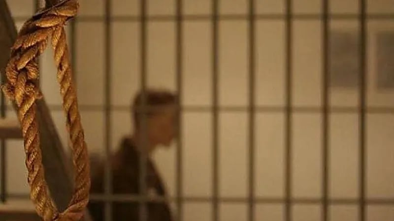 الإعدام لرجل استدرج زوجته لمنطقة برية وضربها بعصا حتى الموت