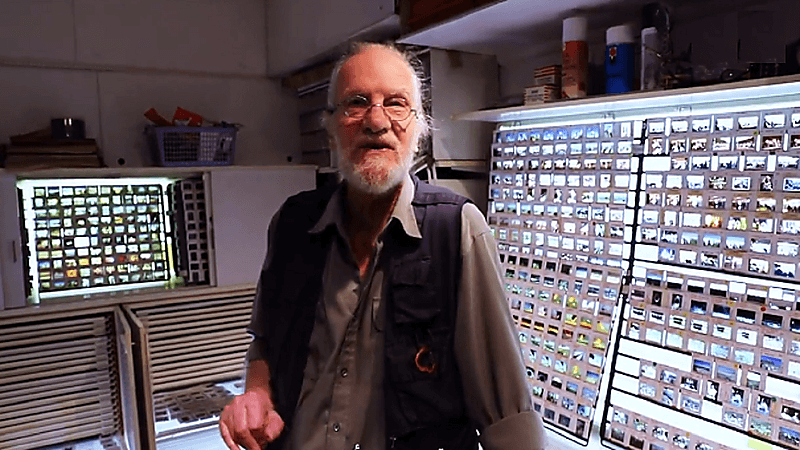 بالفيديو.. مصور فرنسي يروي قصة عشقه لنجران