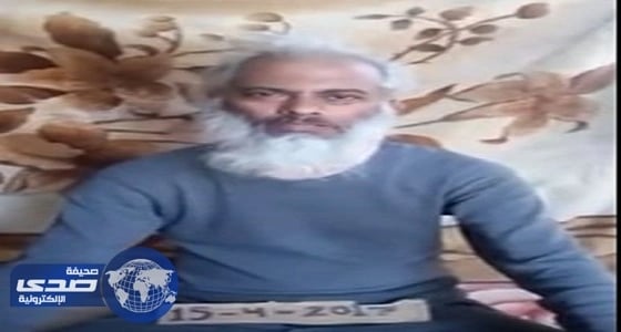 بالفيديو.. طاهٍ يقلي البيض على حرارة الشمس في دبي