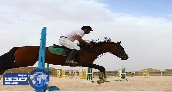 محمد رمضان يزور النصب التذكاري لشهداء مرفأ بيروت بـ "الزي العسكري"
