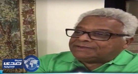 بالفيديو.. مختل عقليا يدفع فتاة أسفل عجلات المترو